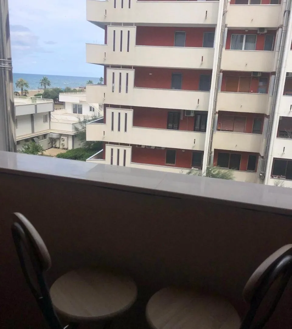 Pranayama & Zen Sea View Lägenhet Bari 0*,